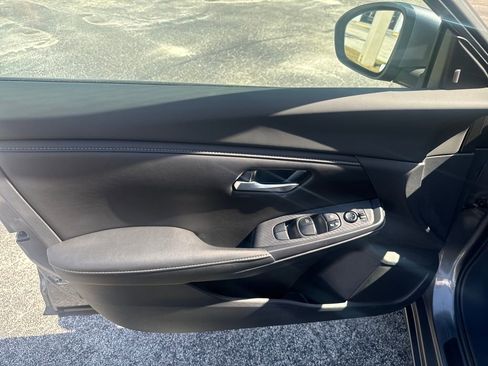 Used 2022 Nissan Sentra SV w/ All-Weather Package image 11