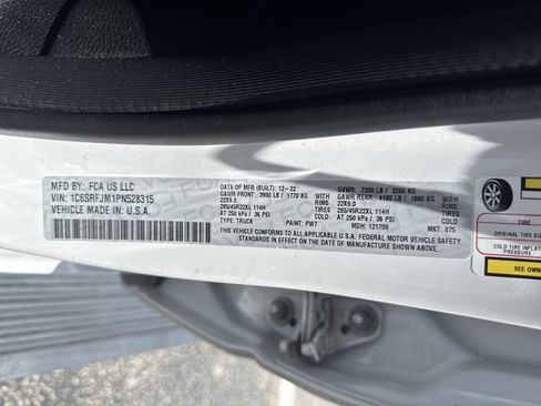 Used 2023 RAM 1500 Laramie AWD/4WD image 29