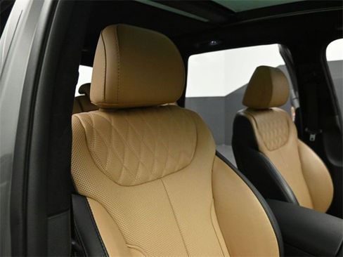 Used 2023 Hyundai Santa Fe Calligraphy image 31