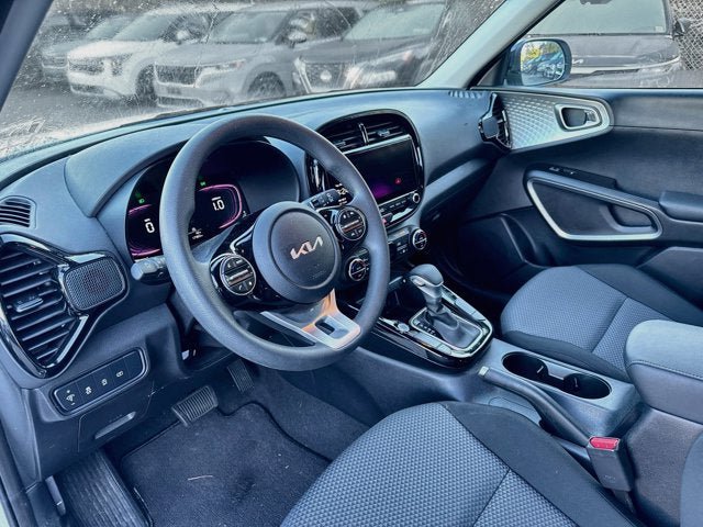 Certified 2024 Kia Soul S FWD image 9