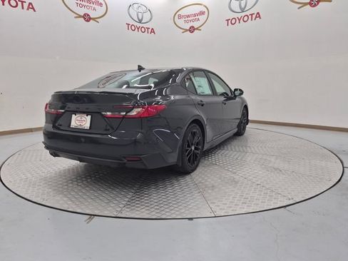 New 2026 Toyota Camry SE w/ Convenience Package FWD image 8