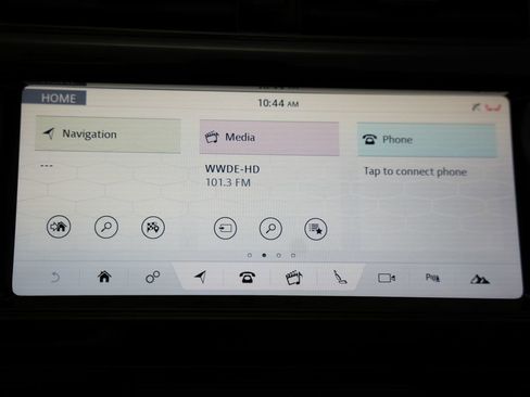 Used 2017 Land Rover Discovery HSE image 19