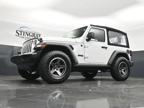 Used 2024 Jeep Wrangler Sport AWD/4WD image 28