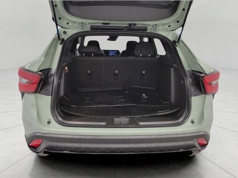 Certified 2024 Chevrolet Trax RS w/ Driver Confidence Package image 15