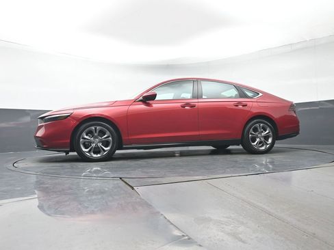 Certified 2023 Honda Accord EX image 29