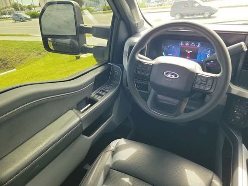 Used 2023 Ford F250 XLT w/ XLT Premium Package AWD/4WD image 17