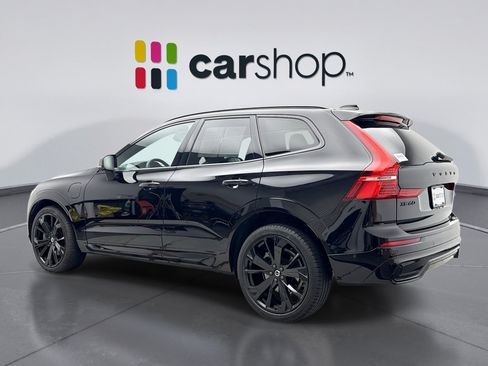 Used 2024 Volvo XC60 T8 Ultimate w/ Climate Package AWD/4WD image 3