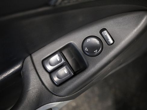 Used 2005 Chevrolet Corvette Convertible w/ Preferred Equipment Group image 15