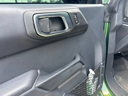 Used 2025 Ford Bronco Badlands AWD/4WD image 16