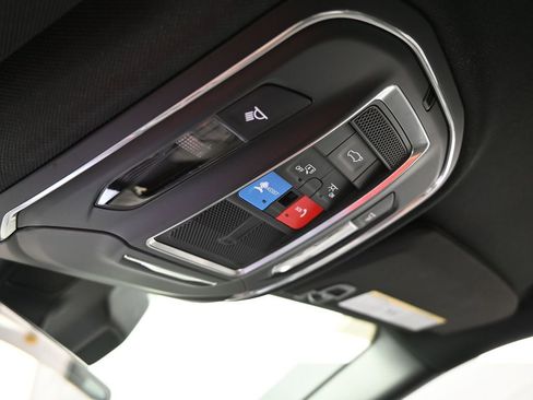 Used 2025 Jeep Grand Cherokee Limited image 27