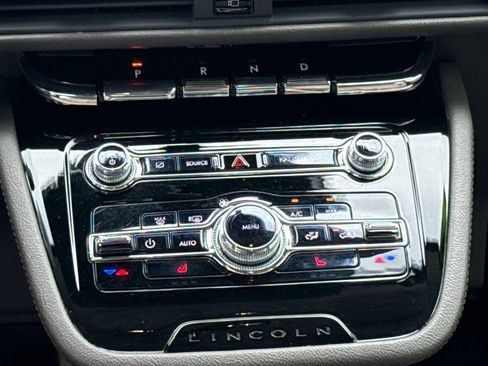 Certified 2022 Lincoln Corsair FWD image 23
