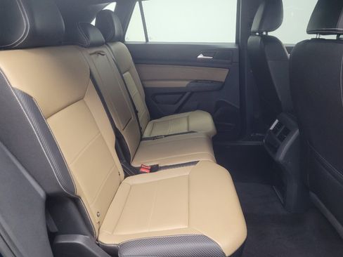 Used 2023 Volkswagen Atlas Cross Sport SE image 19