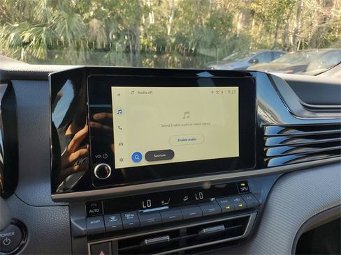 Used 2026 Toyota Camry SE image 18