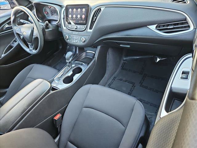 Used 2025 Chevrolet Malibu LT FWD image 21