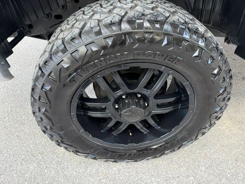Used 2017 Nissan Titan SV AWD/4WD image 33
