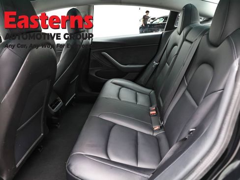 Used 2020 Tesla Model 3 Long Range image 17