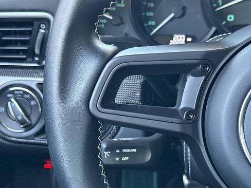 Certified 2016 Porsche 911 R RWD image 27