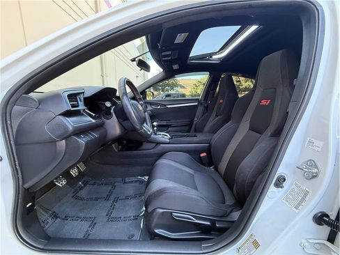Used 2018 Honda Civic Si image 7