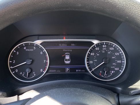 Certified 2025 Nissan Sentra SV FWD image 10