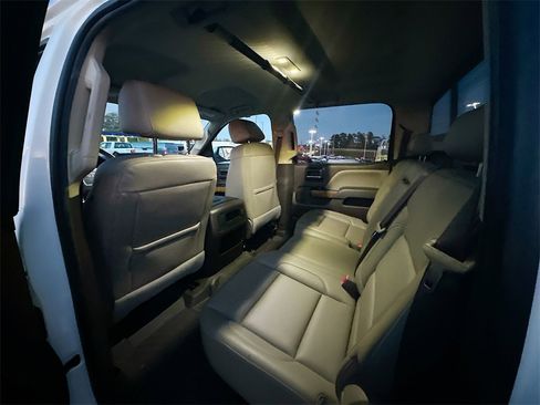 Used 2017 GMC Sierra 1500 SLT image 4