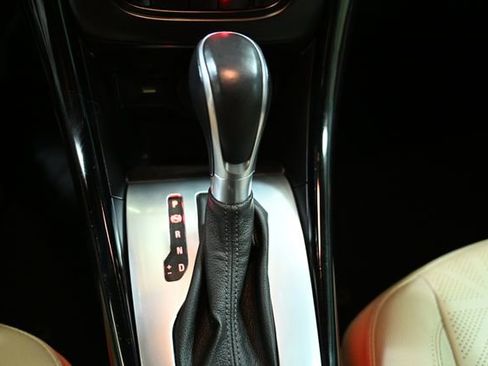 Used 2016 Buick Cascada Premium image 33