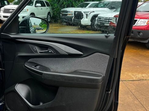 Used 2021 Chevrolet TrailBlazer LT w/ Sun and Liftgate Package FWD image 20
