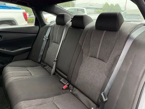 Used 2023 Honda Accord Sport image 12