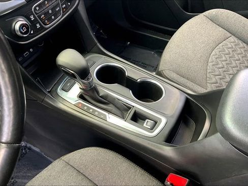 Used 2022 Chevrolet Equinox LT image 13