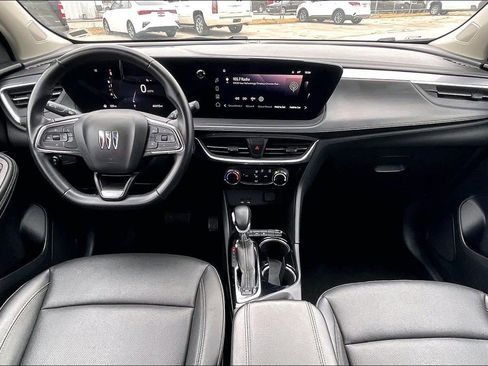 Used 2024 Buick Encore GX Sport Touring FWD image 7