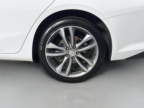 Used 2024 Chevrolet Malibu LT FWD image 32