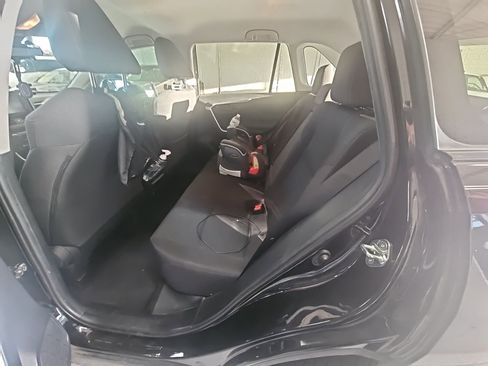 Used 2019 Toyota RAV4 LE image 12