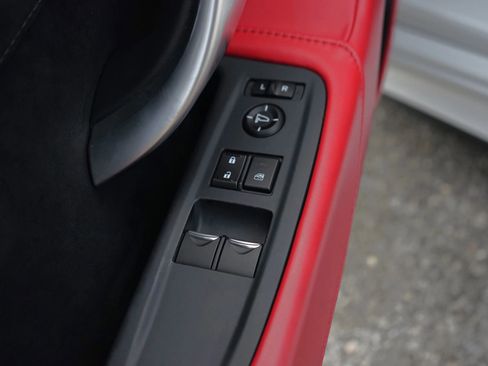 Used 2020 Acura NSX image 13