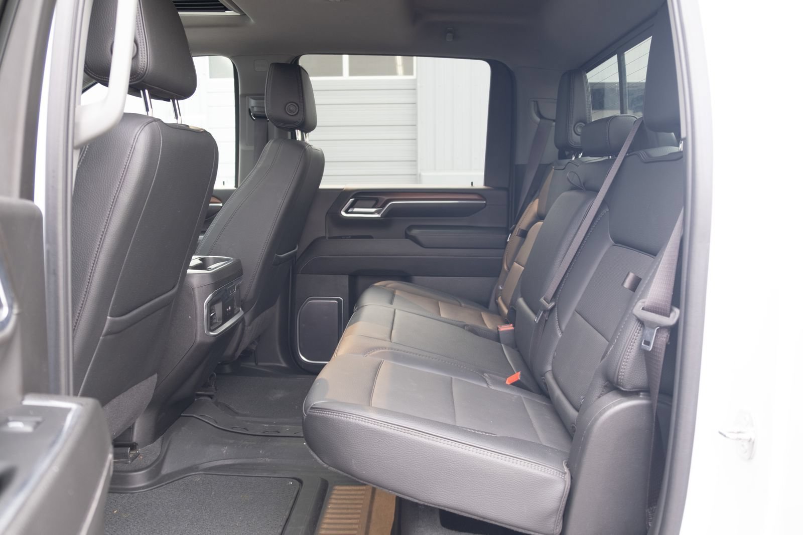 Used 2024 GMC Sierra 3500 Denali w/ Denali Reserve Package AWD/4WD image 19