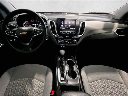 Used 2024 Chevrolet Equinox LS image 16