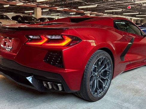Used 2024 Chevrolet Corvette Stingray Preferred Conv w/ Battery Protection Package RWD image 9