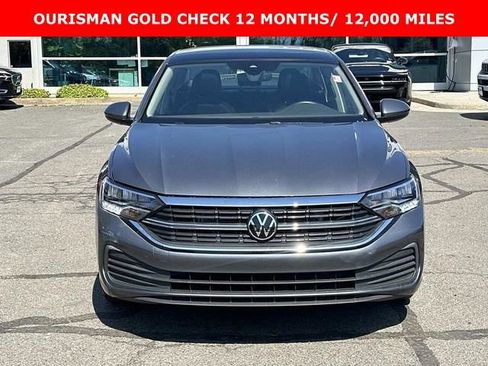 Used 2024 Volkswagen Jetta SE w/ Panoramic Sunroof Package FWD image 7
