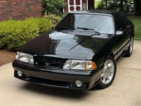 Used 1993 Ford Mustang Cobra RWD image 6