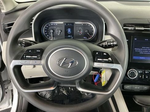 Used 2022 Hyundai Tucson SE w/ Winter Package AWD/4WD image 16