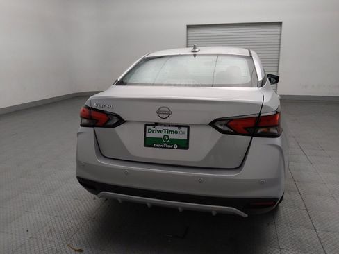 Used 2025 Nissan Versa SV FWD image 7