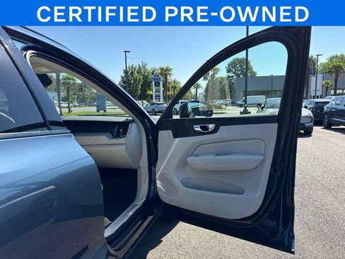 Certified 2024 Volvo XC60 T8 Ultimate w/ Protection Package Premier AWD/4WD image 19