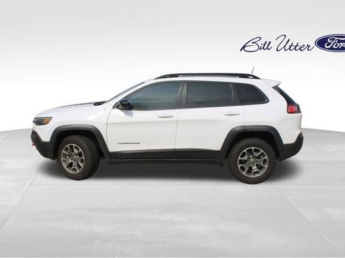 Used 2022 Jeep Cherokee Trailhawk w/ Sun, Sound & Nav Group image 8