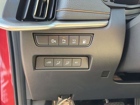 New 2025 MAZDA CX-70 Plug-In Hybrid w/ Premium Pkg image 14