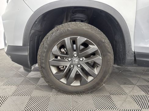Used 2023 Honda Ridgeline Sport image 12
