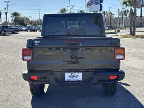 New 2026 Jeep Gladiator Sport image 4