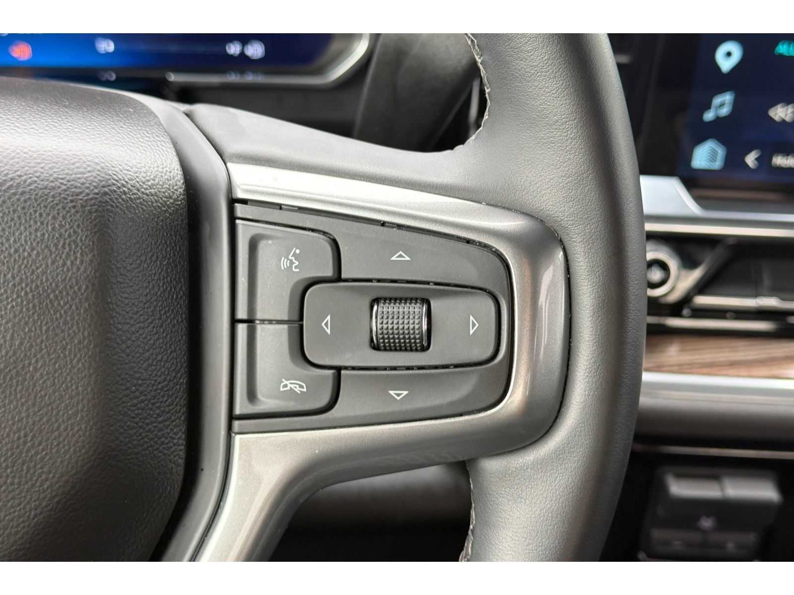 Used 2026 Chevrolet Silverado 1500 LT AWD/4WD image 26