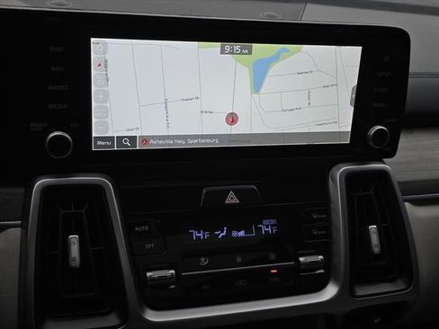 Used 2022 Kia Sorento S w/ Panoramic Sunroof Package image 25