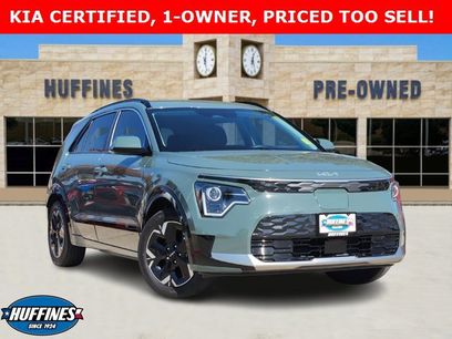 Certified 2023 Kia Niro Wind