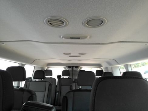 Used 2025 Ford Transit 350 XLT RWD image 25