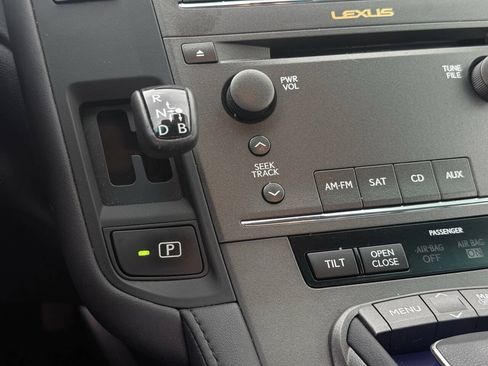 Used 2010 Lexus HS 250h FWD image 25