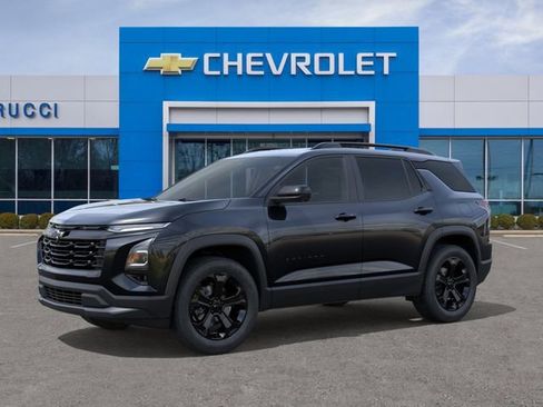 New 2026 Chevrolet Equinox LT FWD image 2